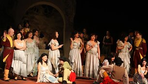 Spektaklis &bdquo;Karmen&ldquo; Klaipėdos valstybiniame muzikiniame teatre bus parodytas paskutinį kartą. 