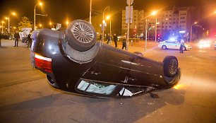 Greitosios pagalbos automobilio ir „Opelio“ avarija