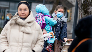 Protesto akcijai prieš galimybių paso įvedimą vaikams nuo 12 metų.