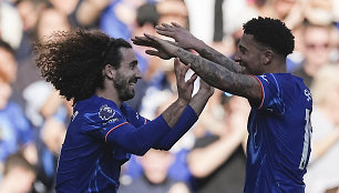 Marcas Cucurella ir Jadonas Sancho 