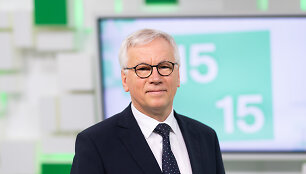 Finansų ministras R. &Scaron;adžius 15min studijoje