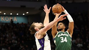 Domantas Sabonis ir Giannis Antetokounmpo