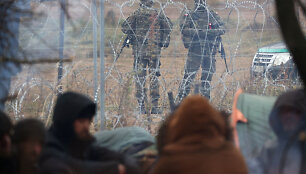 Migrantai Baltarusijoje prie sienos su Lenkija