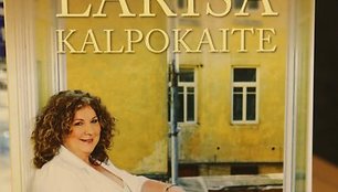 Larisa Kalpokaitė pristatė biografinį romaną "Pasivaikščiojimas su Larisa Kalpokaite".