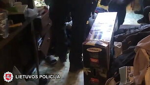 615aee093cc25video_615aee068fff4