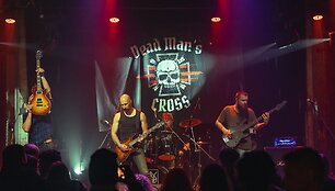 Kadras i&scaron; &bdquo;Dead Man&lsquo;s Cross&ldquo; grupės koncerto. Asmeninio grupės archyvo nuotr.