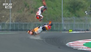 M.Marquezo avarija „MotoGP“ lenktynių Indozenijoje metu.