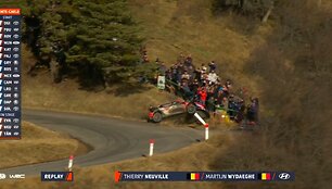 T.Neuville avarija. WRC organizatorių &bdquo;facebook&ldquo; puslapyje patalpinta nuotr.