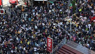 JAV &ndash; masiniai protestai prie&scaron; Trumpo politiką