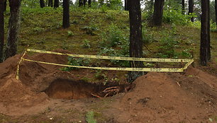 Merkinėje archeologai atkasė trijų partizanų palaikus