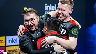 „MOUZ“ komanda