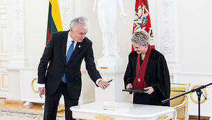 Gitanas Nausėda, Nida Grunskienė