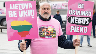 Pieno gamintojų protesto akcija Vilniuje