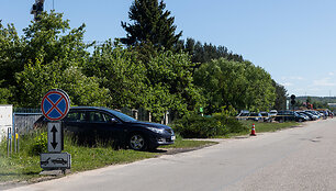 Automobilių parkavimas aplink Litexpo parodų rūmus