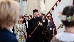 VU atminties diplomų įteikimo ceremonija