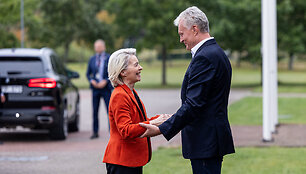 Ursula von der Leyen, Gitanas Nausėda