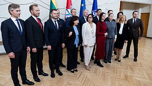 Naujosios sudėties vyriausybė susirinko į pirmąjį posėdį