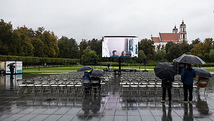 Įspėjamasis streikas: nemokami kino filmai Luki&scaron;kių aik&scaron;tėje