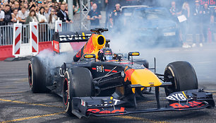 „Red Bull Showrun“ Vilniuje: „Oracle Red Bull Racing“ formulės pasirodymas