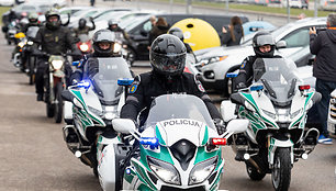 Lietuvos kelių policijos tarnyba ir Vilniaus apskrities policijos komisariato pareigūnai pradėjo patruliavimo motociklais sezoną