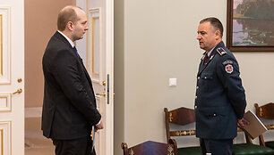 Gintautas Jak&scaron;tas, Renatas Požėla