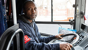 Isaac Mills - autobuso Vilniuje vairuotojas iš Ganos 
