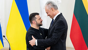 Volodymyras Zelenskis, Gitanas Nausėda
