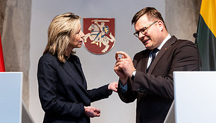 Kajsa Ollongren, Laurynas Kasčiūnas