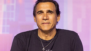 Adrian Paul