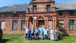Totoriai Vink&scaron;nupių dvaro sodyboje (Vilkavi&scaron;kio r.)