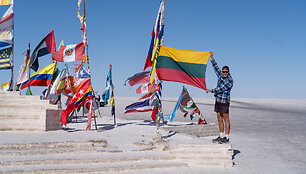 Salar de Uyuni, Lietuvos vėliava, Bolivija