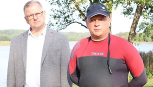 Auk&scaron;tutinės Dauguvos savivaldybės vicemeras Jānis Proms ir Zarasų turizmo ir verslo informacijos centro projektų vadovas Ramūnas Ker&scaron;ys