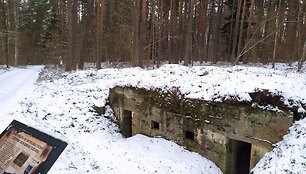 Betoniniuose bunkeriuose gyveno karininkai