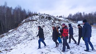 Žygeiviai vaik&scaron;to po bunkerius 