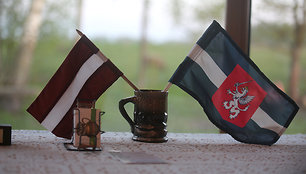Latvijos ir Latgalos vėliavos