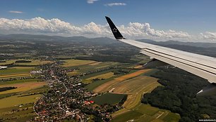 Leidžiamės į Ostravos oro uostą