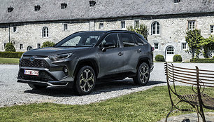 Miesto visureigis „Toyota RAV4 Plug-in Hybrid“