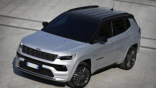 Atnaujintas „Jeep Compass“