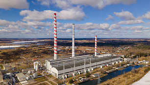 Elektrėnų komplekso nebenaudojamų kaminų demontavimas