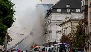 Rusija smogė į Ukrainos saugumo tarnybos SBU būstinę Kyjive