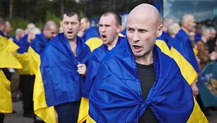 I&scaron; nelaisvės Rusijoje paleisti ukrainiečiai karo belaisviai