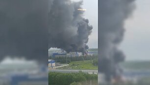 Netoli Sankt Peterburgo užsiliepsnojo gamykla &bdquo;Pigment&ldquo;