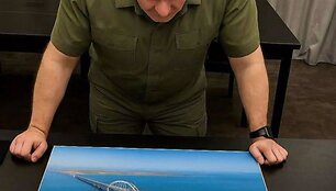 Memas su SBU vadovo Vasyliaus Maliuko ir Krymo tilto atvaizdu
