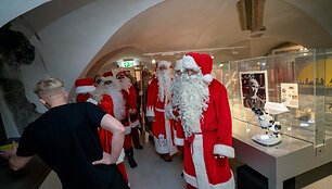 Kalėdų senelių delegacija apsilankė Pilininko namo ekspozicijoje &bdquo;Suprasti Lietuvą&ldquo;