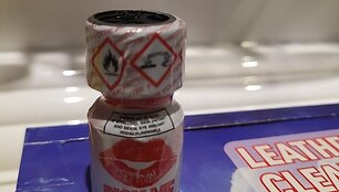 Kratos erotinių prekių parduotuvėse &bdquo;Aistra&ldquo;