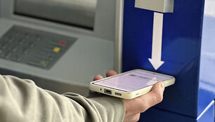 Pinigų i&scaron;sigrynimas skenuojant barkodą programėlėje