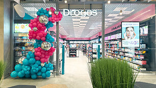&bdquo;Outlet Park&ldquo; sėkmingai tęsia atsinaujinimo ir plėtros etapą: duris čia atvėrė nauja &bdquo;Drogas&ldquo; parduotuvė