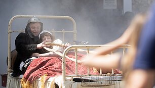 Raudonas kilimas i&scaron;tiestas: Pakruojo dvare i&scaron;kilmingas vasaros festivalio atidarymas