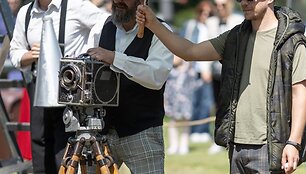 Legendinio &bdquo;Krik&scaron;tatėvio&ldquo; ir &bdquo;Trijų mu&scaron;kietininkų&ldquo; įkvėptos scenos atgimsta Pakruojo dvare: kaip patekti į filmavimus?