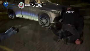 fntt-karo-ir-hibridiniu-ataku-fone-sekminga-teisesaugos-operacija-sulaikyta-sukciauti-es-lesomis